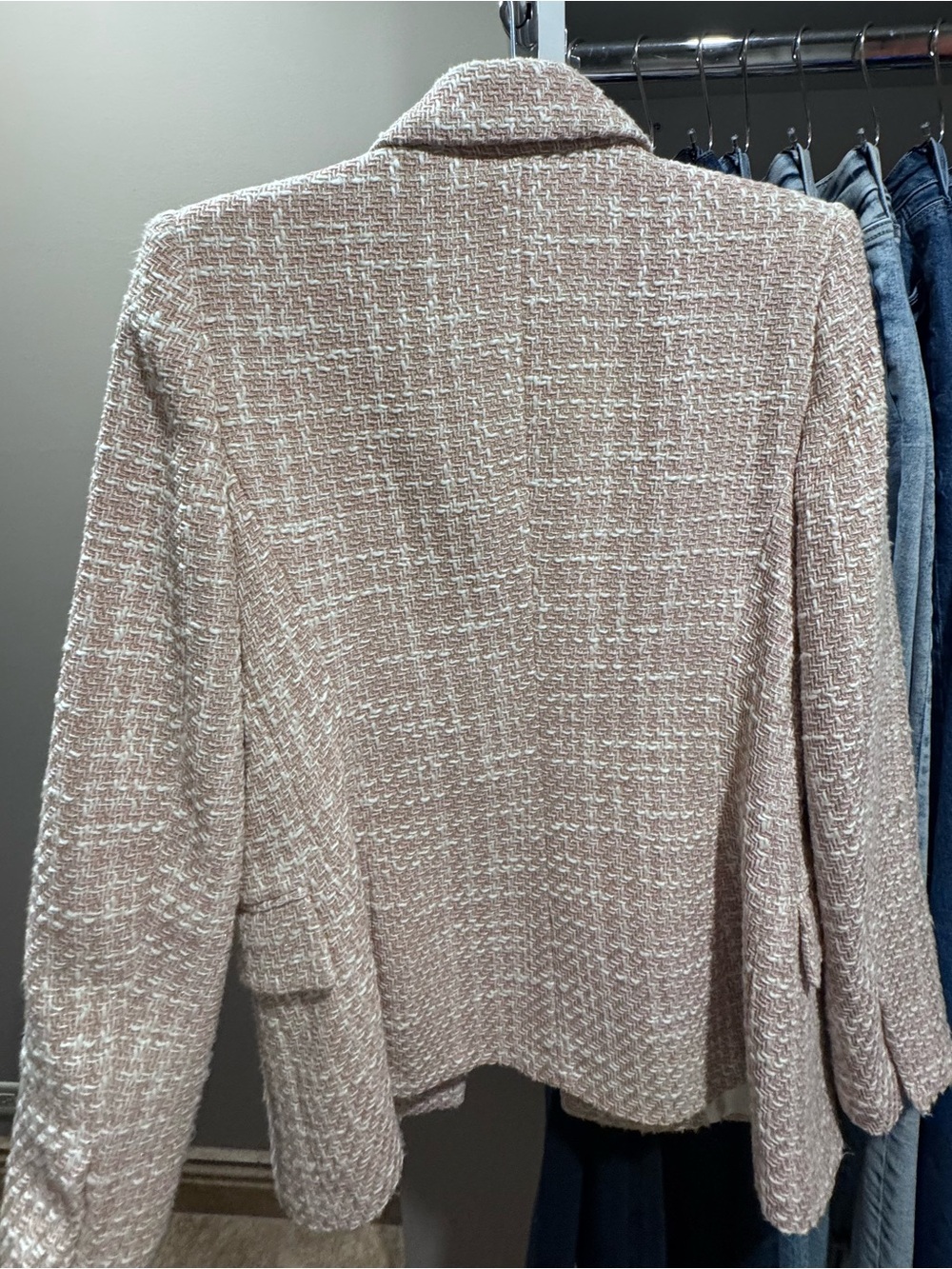 ZARA Pink Tweed Double-Breasted Blazer with Gold Buttons - Picture 6 of 6